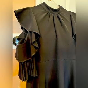 Gracia Cold Shoulder Dress
